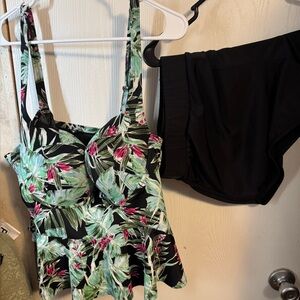 Tropical Print Tankini Top and Black Bottoms